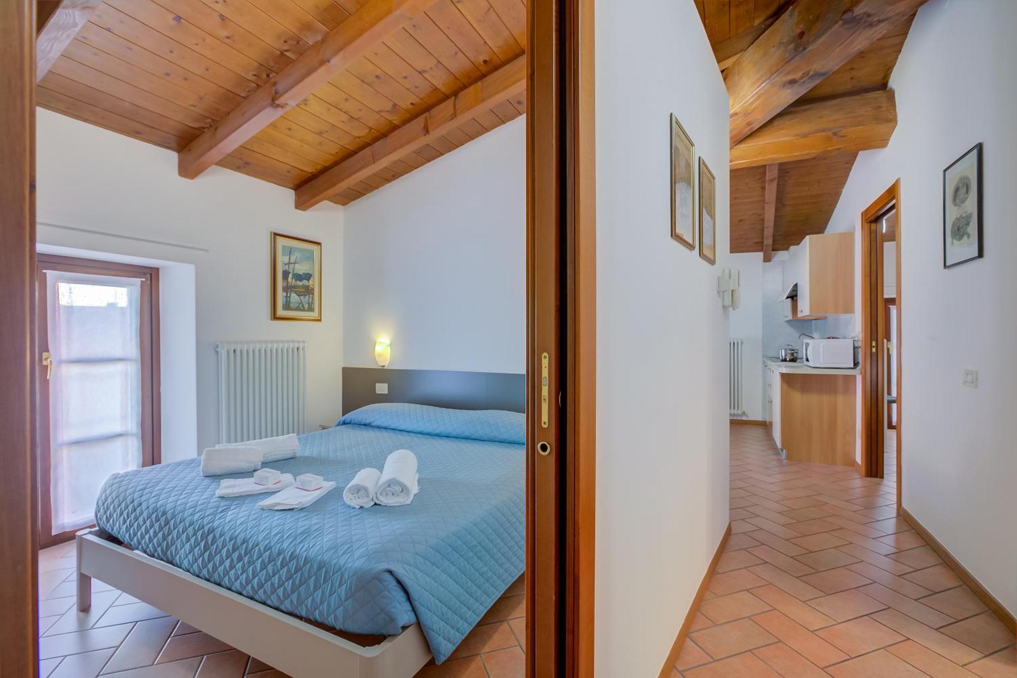 Casa Alpino Aparthotel Riva del Garda Exterior photo