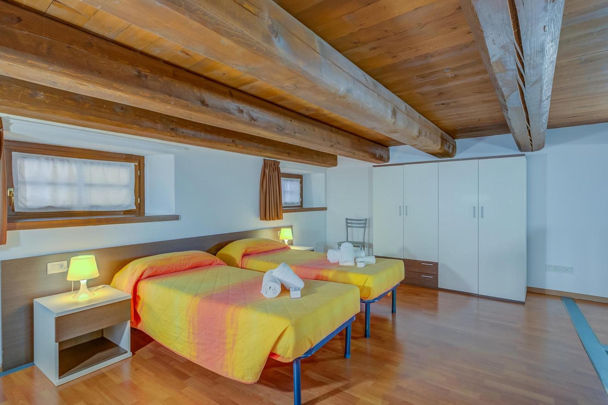 Casa Alpino Aparthotel Riva del Garda Exterior photo