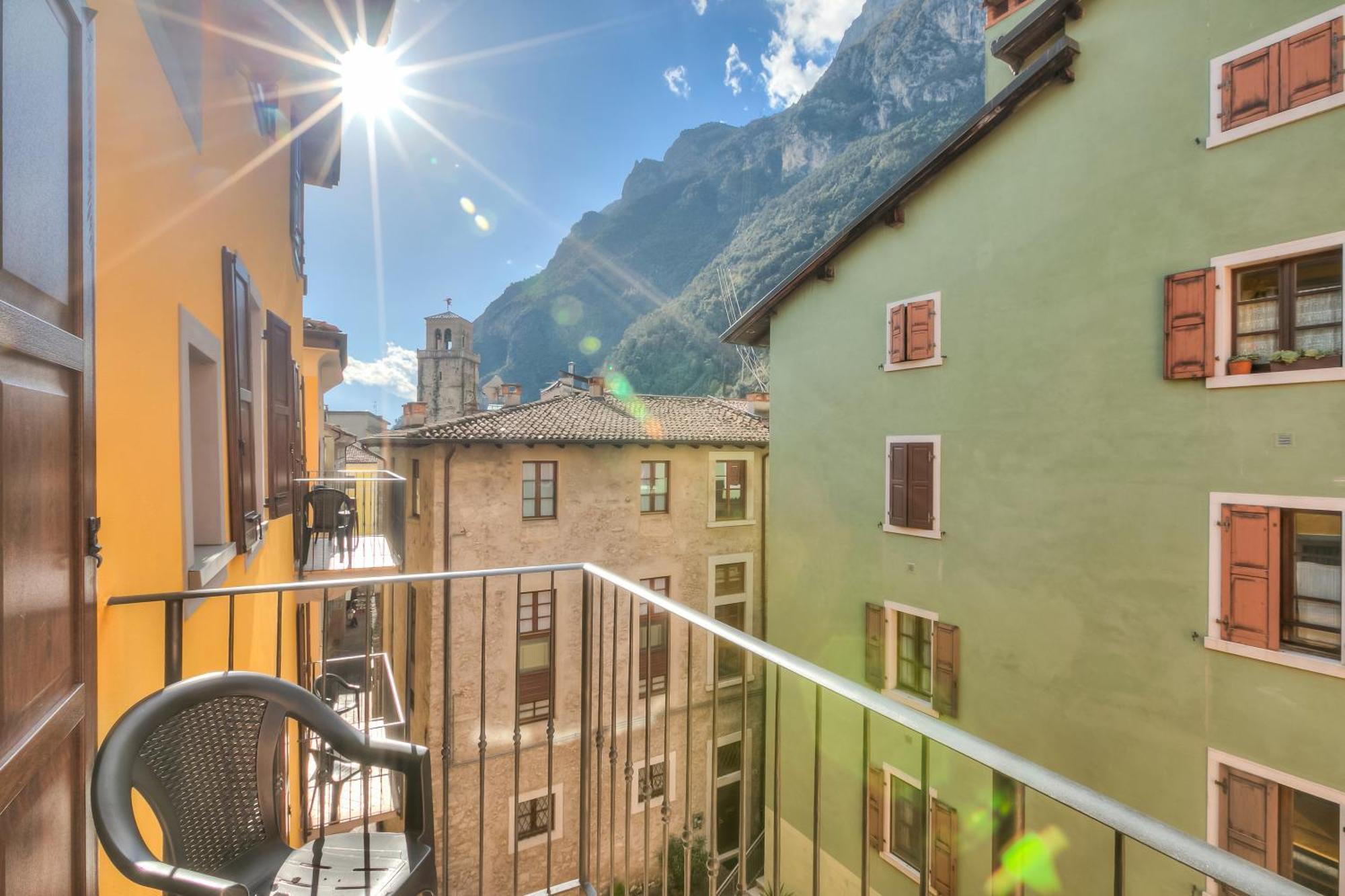 Casa Alpino Aparthotel Riva del Garda Exterior photo