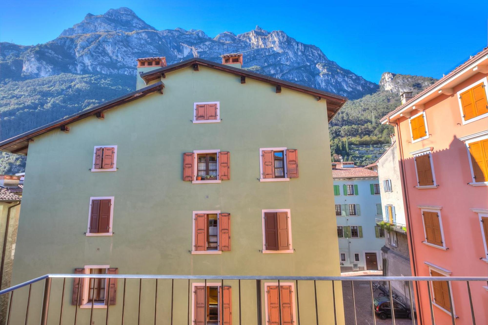 Casa Alpino Aparthotel Riva del Garda Exterior photo